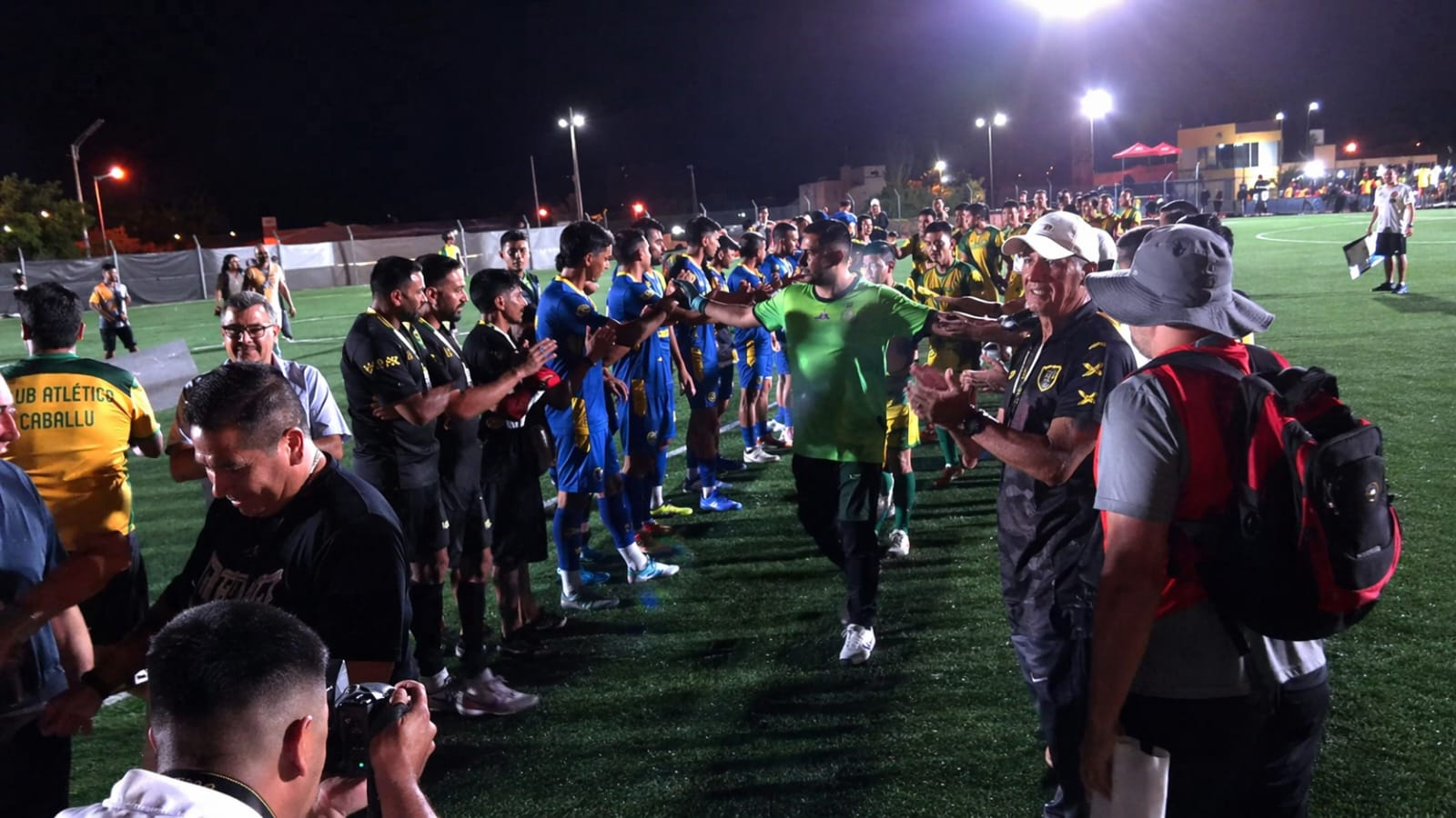 EL SUEÑO QUEDÓ EN LA PUERTA: NEBEL PELEÓ HASTA EL FINAL Y CABALLÚ GRITÓ CAMPEÓN.